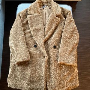 This is a thick warm comfort winter coat from H&M